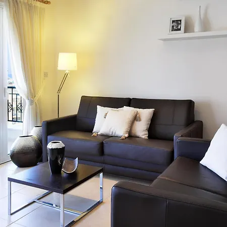 St Nicolas Apartmán *