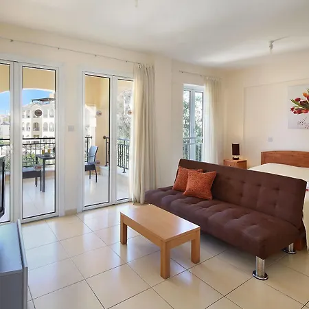Aparthotel St Nicolas Paphos